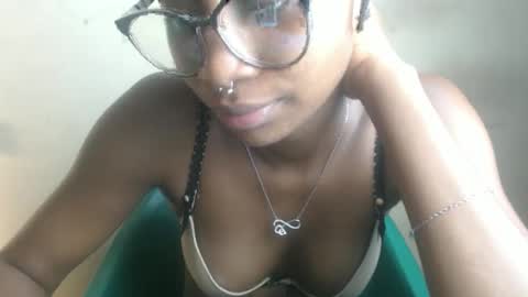 creamyxmuffin online show from October 2, 9:08 am