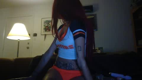 bunni xoxo online show from July 7, 6:15 am