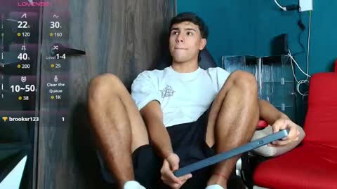 crh58_ online show from December 2, 10:08 pm