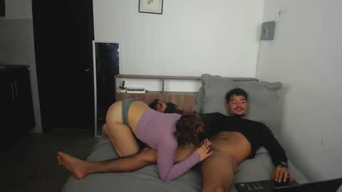 Snapshot of crimson_heart chatting on January 31, 1:33 am Crimson heart online show from January 31, 1:33 am