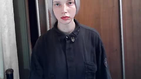 crimson_lady6 online show from May 19, 6:59 pm