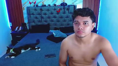 CRISANDMERY online show from May 27, 4:42 am