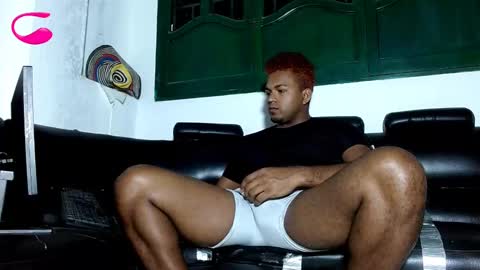 yereimis y jaider  online show from February 24, 4:49 am