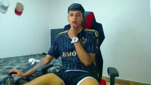 cristian online show from March 8, 6:06 am