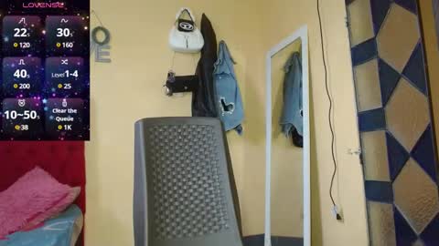 cristinamontiel74 online show from March 9, 2:21 pm