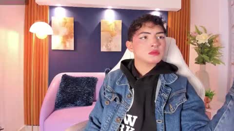 Cristopher  online show from March 22, 8:24 pm