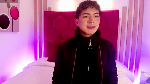 Cristopher  online show from March 16, 7:51 pm