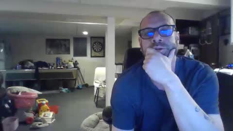 billybasement online show from April 8, 2:36 am