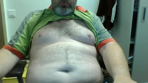 Crouch1 online show from June 17, 9:47 am
