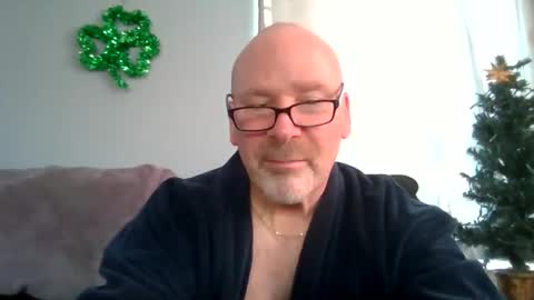 fun guy online show from February 28, 9:30 pm