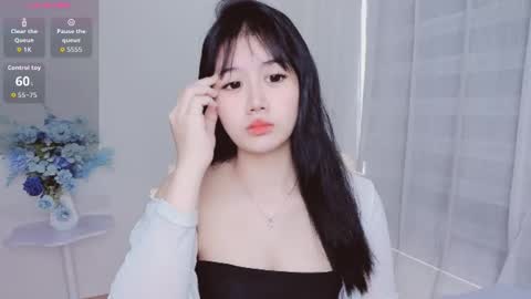 crystal_lea online show from October 24, 2:23 am