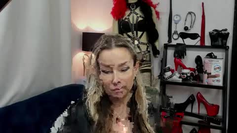 CrystalHotty online show from January 5, 10:53 am