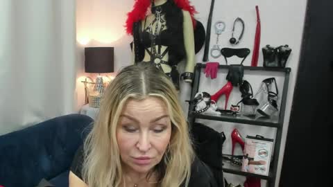 CrystalHotty online show from March 27, 7:14 am