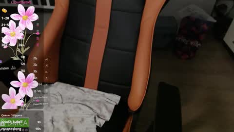 Lia online show from November 1, 3:39 am