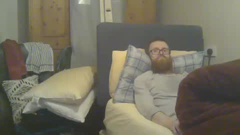 chris online show from February 1, 12:41 am