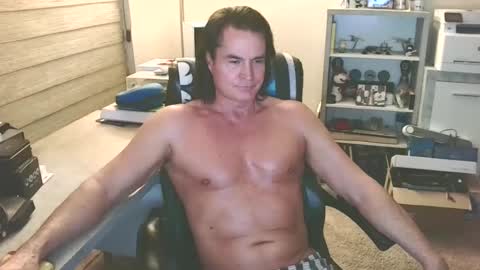 Yup... kinda old but Stop in and say hello online show from December 26, 3:49 am