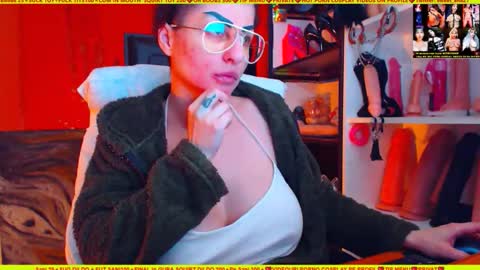 cuminmenowbby online show from November 30, 7:32 pm