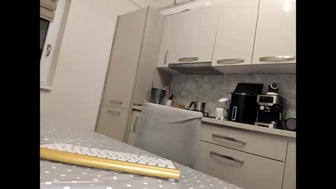 maria  alex online show from October 7, 10:06 pm