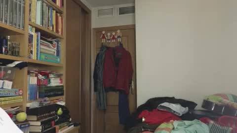 curiosillo1983 online show from February 1, 2:41 am