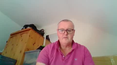 curiousax77 online show from October 27, 10:48 am