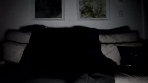 curiousbee73 online show from February 28, 3:43 am