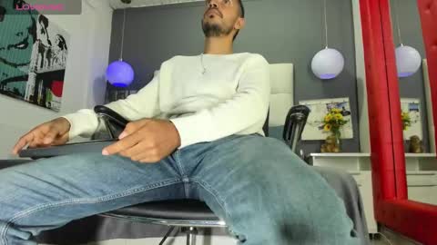 --Yeison-- online show from February 16, 1:05 pm