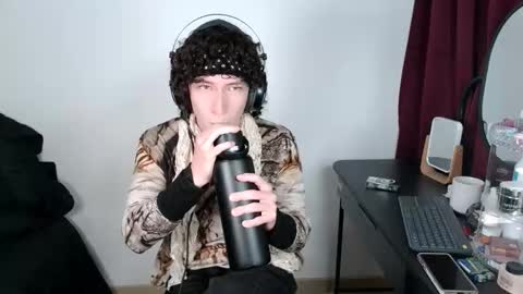 Noah online show from March 9, 4:39 am