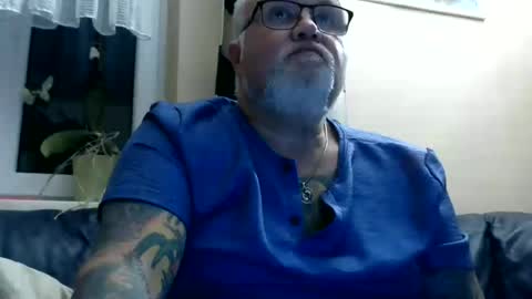 curtus14 online show from June 16, 8:35 pm