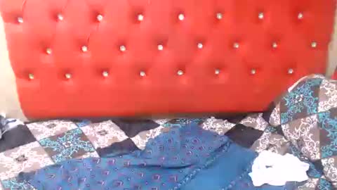 curveass93 online show from July 20, 2:19 pm