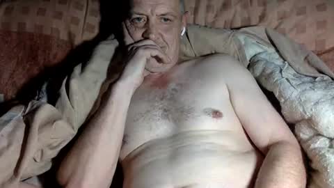 curvelover1977 online show from November 11, 12:24 am