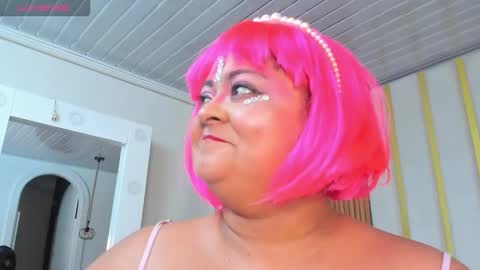  Hanna  online show from October 25, 11:42 am