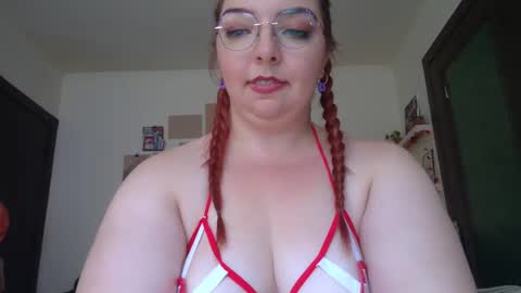 Cate online show from September 24, 7:42 pm