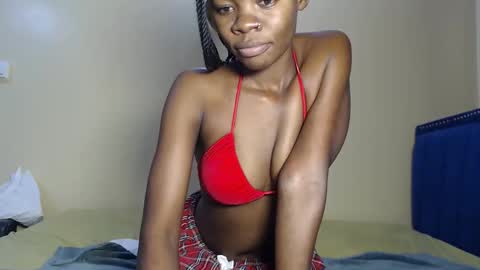 curvyjoan online show from October 29, 9:55 am