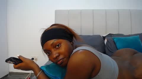 Liya online show from September 30, 2:27 pm