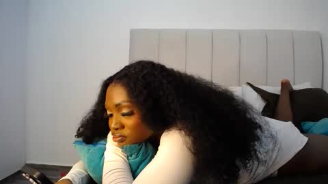 Liya online show from November 2, 1:44 pm