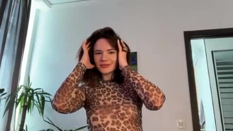 cute_bubbles online show from July 10, 9:47 am