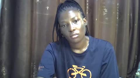 Snapshot of cute_emmy1 chatting on October 25, 10:36 am cute_emmy1 online show from October 25, 10:36 am