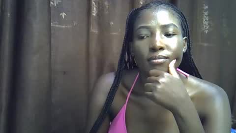 cute_emmy1 online show from December 16, 9:10 pm