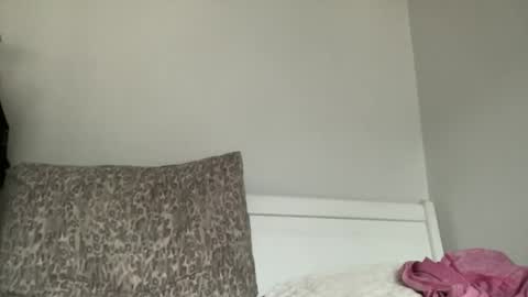 cute_kriss94 online show from November 16, 12:40 pm