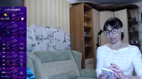 cute_lion_ online show from March 9, 11:14 am