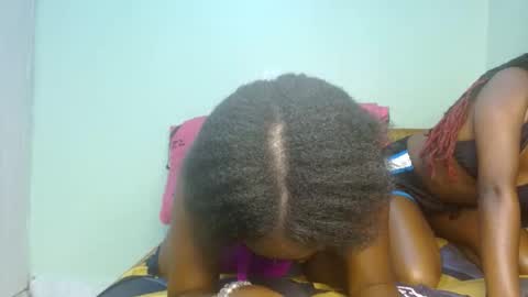 cute_lorna online show from March 27, 8:32 pm