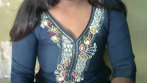 alia online show from January 19, 4:44 am