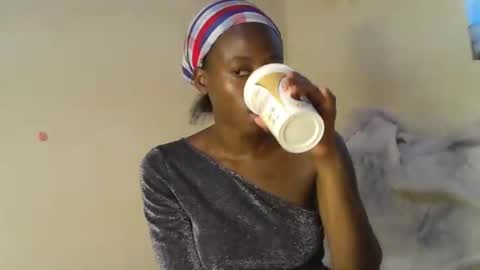 cute_sonny online show from November 23, 12:47 pm