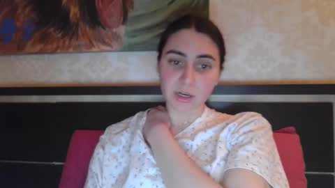 Snapshot of cute_strawberry_ chatting on March 7, 5:49 pm cute_strawberry_ online show from March 7, 5:49 pm
