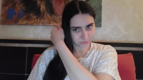 Snapshot of cute_strawberry_ chatting on February 9, 6:58 pm cute_strawberry_ online show from February 9, 6:58 pm