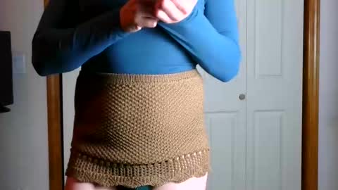 cutebb17 online show from April 18, 10:10 pm