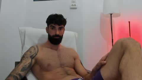 cuteeboy online show from June 1, 6:42 pm