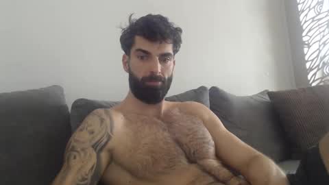 cuteeboy online show from January 18, 10:24 am