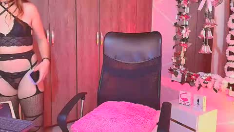 cuteflame_ online show from January 13, 10:06 pm