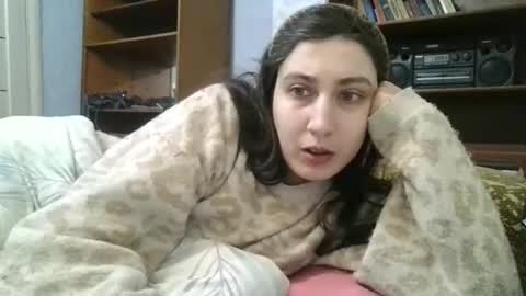 cutekattie online show from February 5, 7:01 am